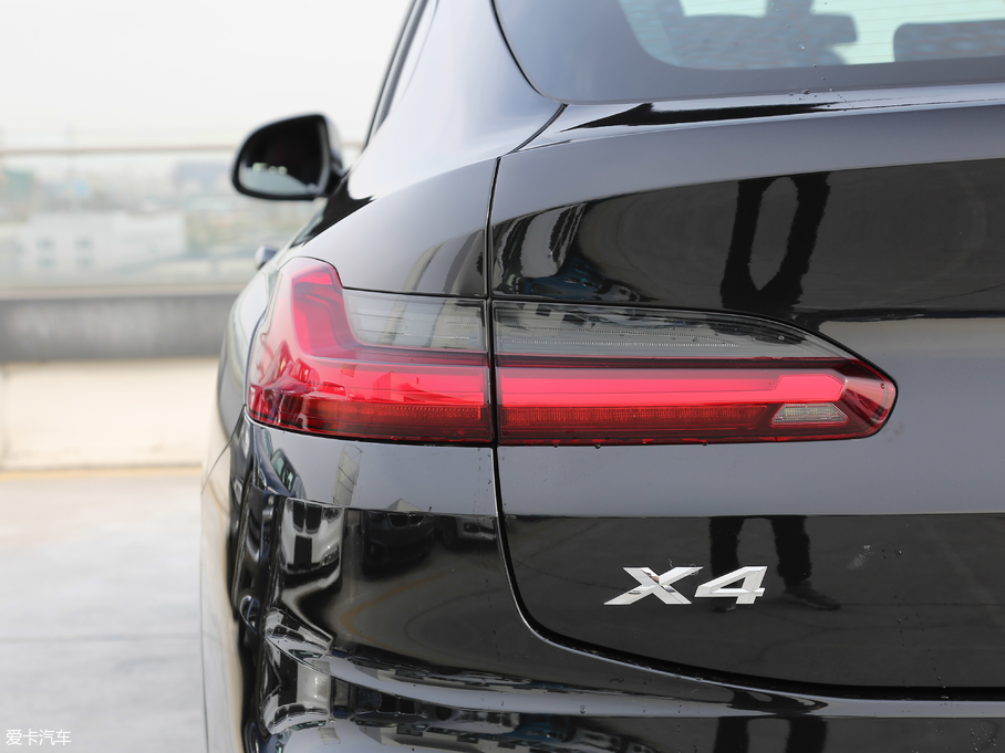 2019RX4 xDrive 25i M\b