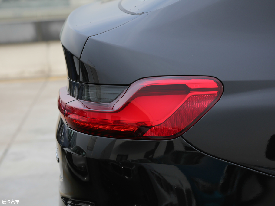 2019RX4 xDrive 25i M\b