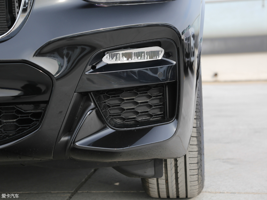 2019RX4 xDrive 25i M\b