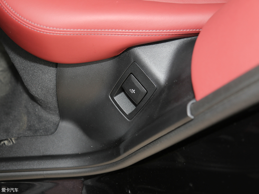 2019RX4 xDrive 25i M\b