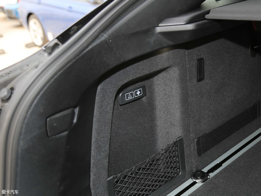 2019RX4 xDrive 25i M\b