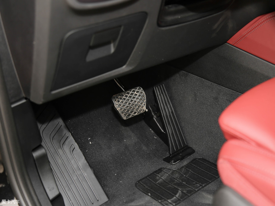 2019RX4 xDrive 25i M\b