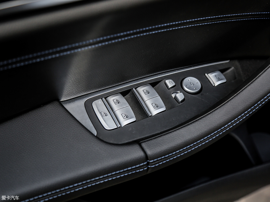 2019RX4 xDrive 25i MԽҰb