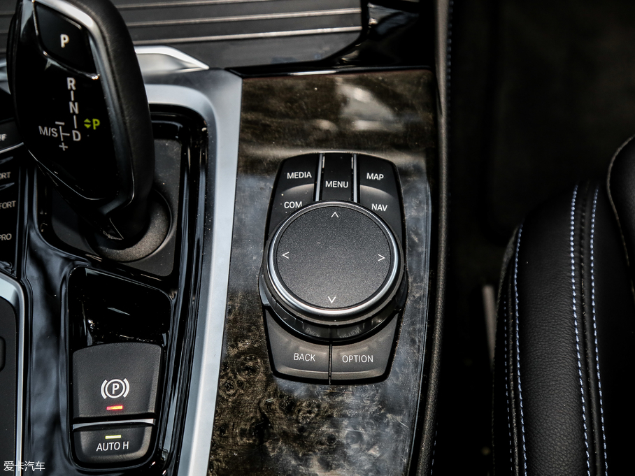 2019RX4 xDrive 25i MԽҰb