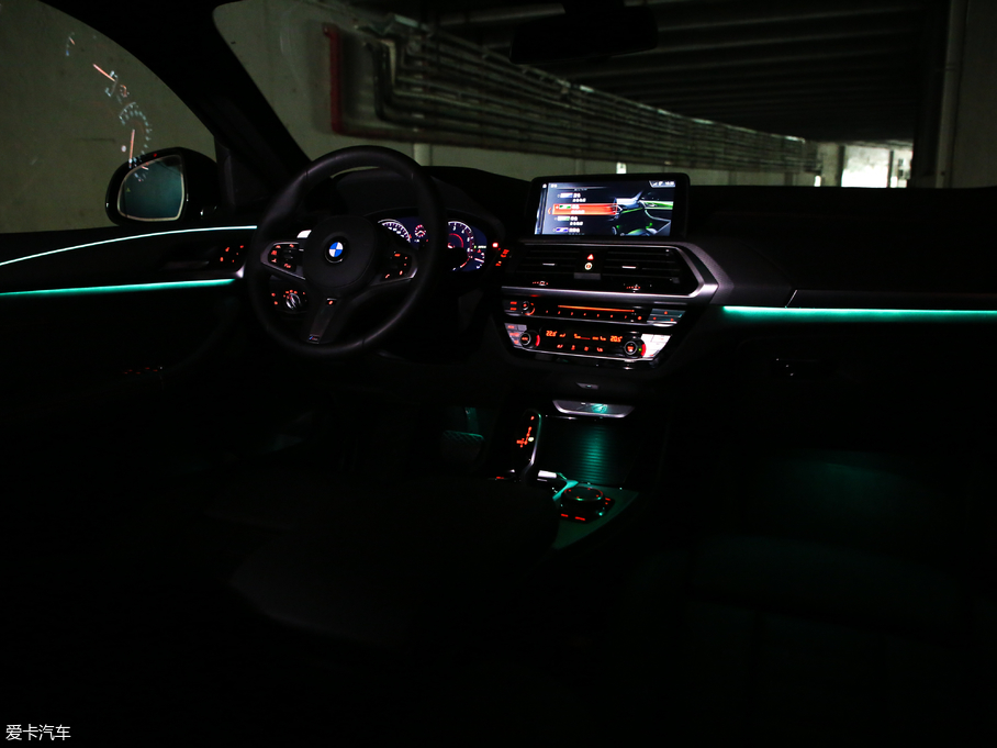 2019RX4 xDrive 30i M\b