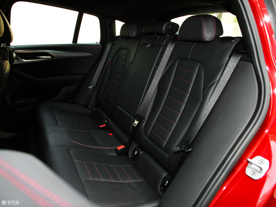 2019RX4 xDrive 30i M\b