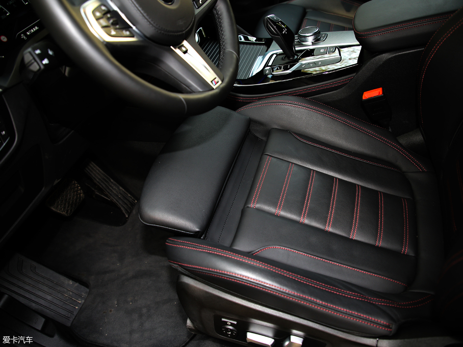 2019RX4 xDrive 30i M\b