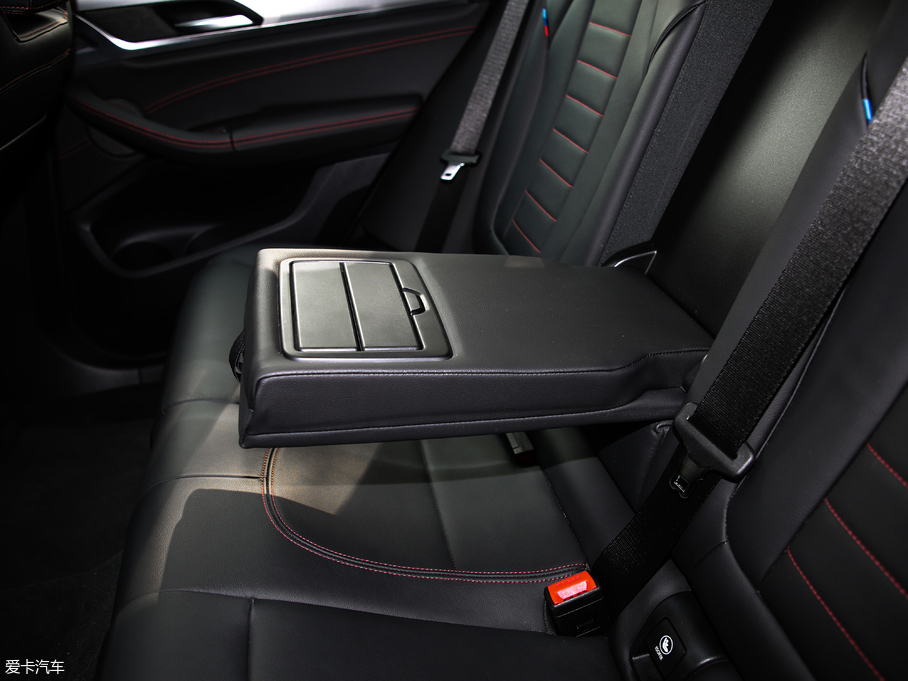 2019RX4 xDrive 30i M\(yn)(dng)b