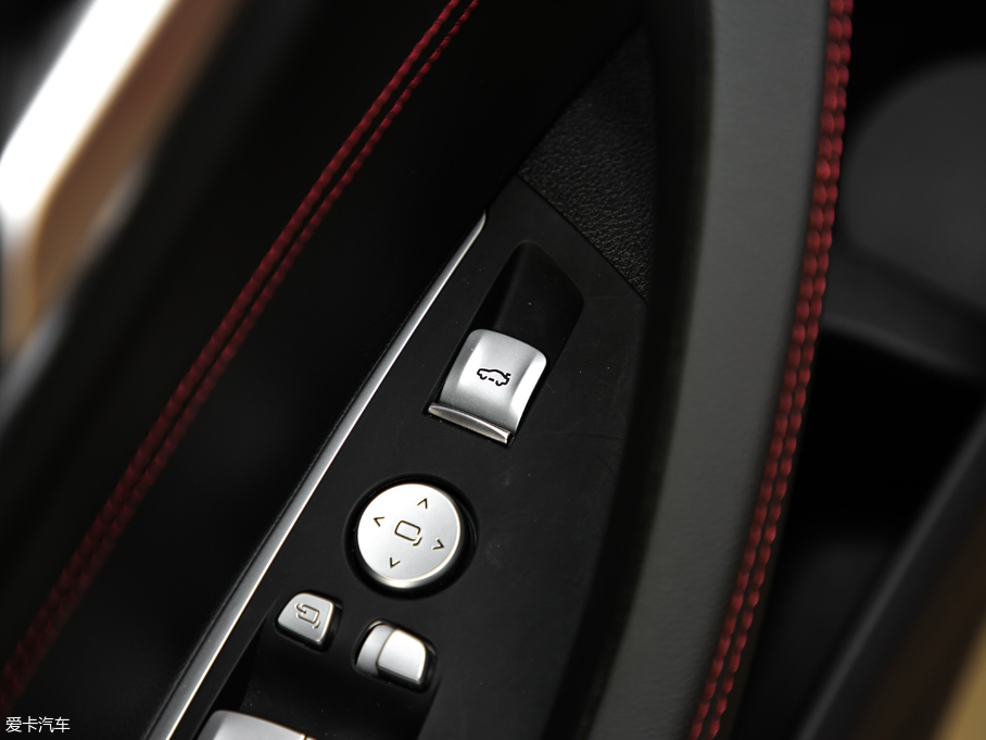 2019RX4 xDrive 30i M\b