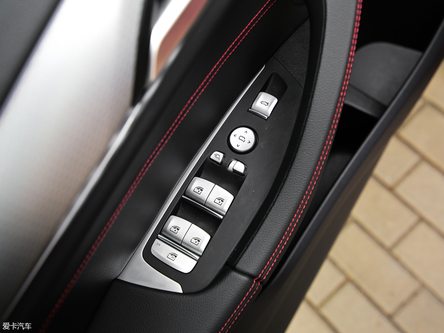 2019RX4 xDrive 30i M\b