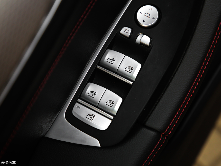 2019RX4 xDrive 30i M\b