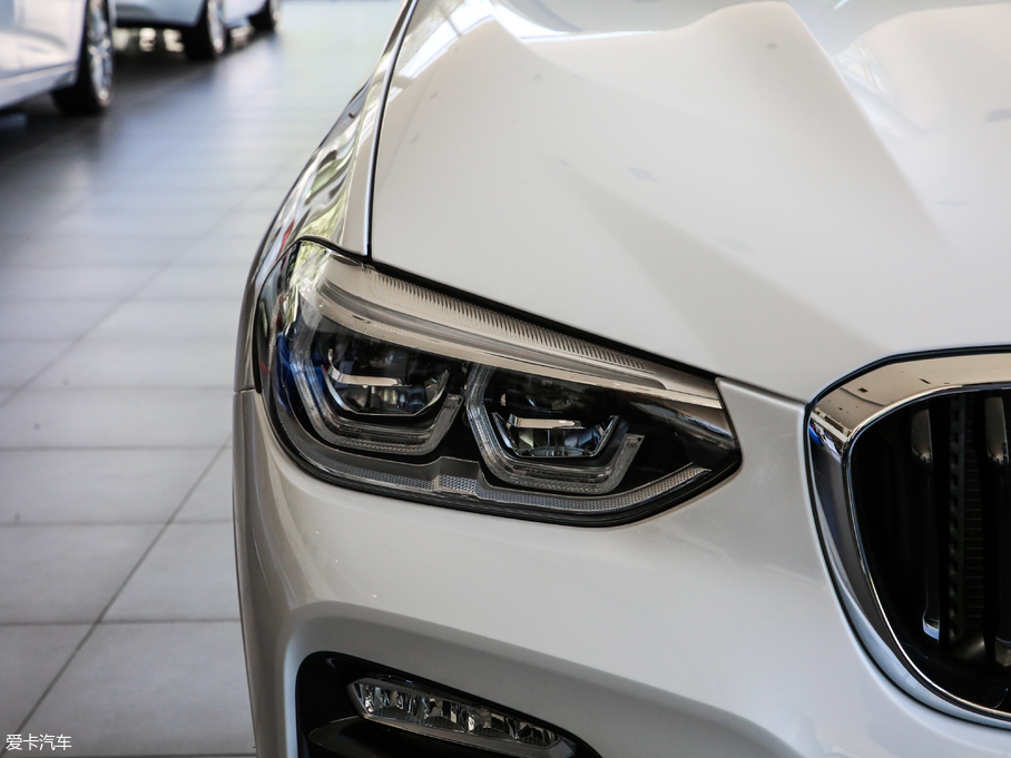 2019RX4 xDrive 25i M\b