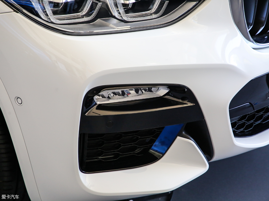 2019RX4 xDrive 25i M\b