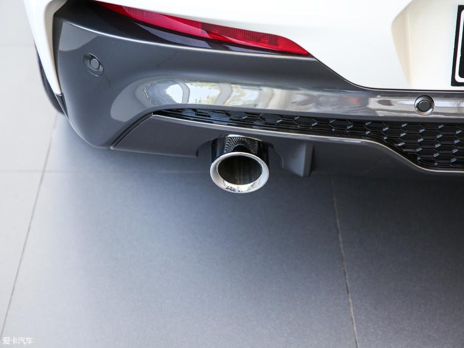 2019RX4 xDrive 25i M\b