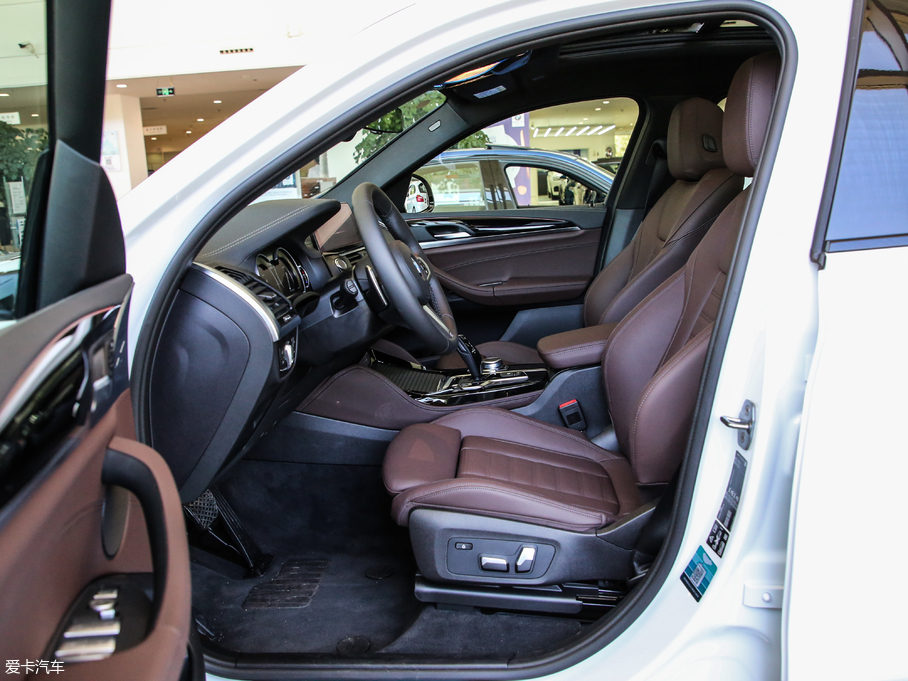 2019RX4 xDrive 25i M\(yn)(dng)b