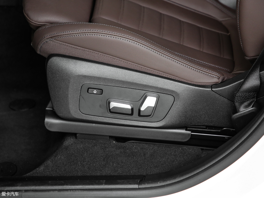 2019RX4 xDrive 25i MԽҰb