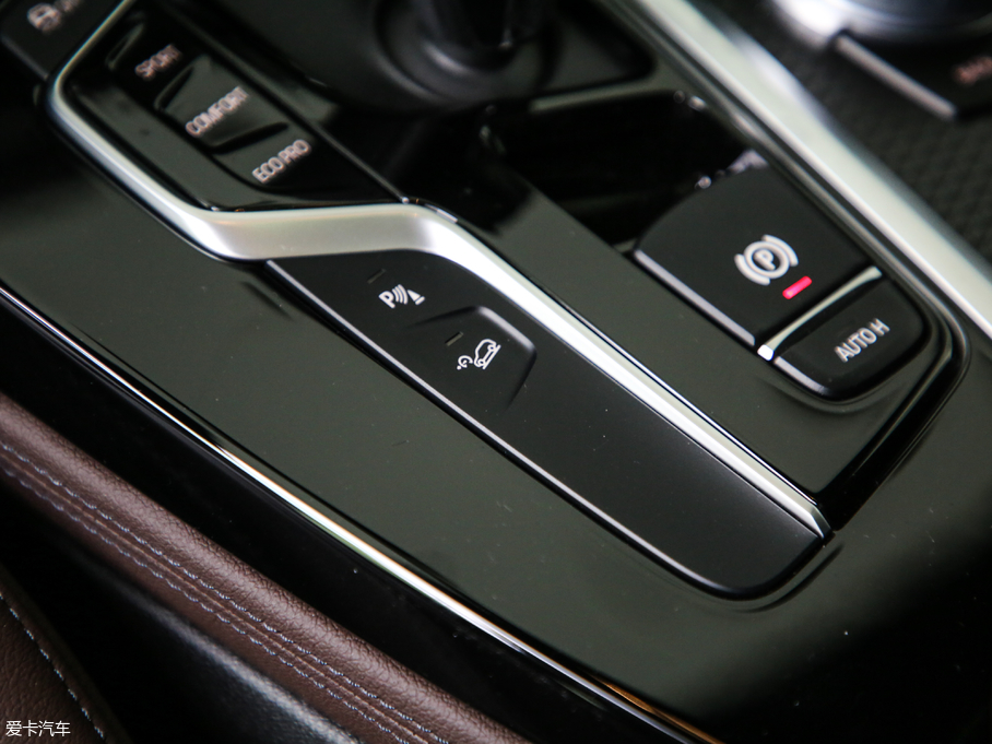 2019RX4 xDrive 25i MԽҰb