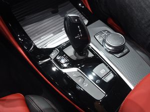 2019xDrive 30i п؅^(q)