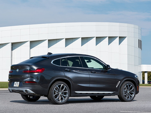 2019款xDrive 30i 整体外观