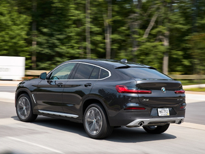 2019款xDrive 30i 整体外观