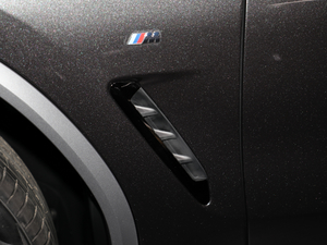 2019xDrive 25i MԽҰb ^