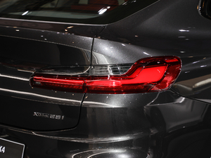 2019xDrive 25i MԽҰb ^