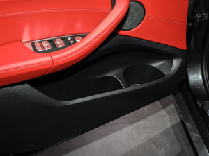 2019xDrive 25i MԽҰb ǰTg