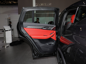 2019xDrive 25i MԽҰb ܇T