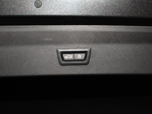 2019xDrive 25i MԽҰb g