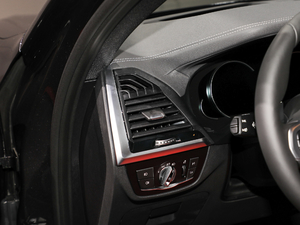 2019xDrive 25i MԽҰb п؅^