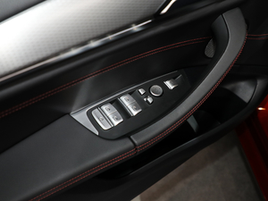 2019xDrive 30i M\(yn)(dng)b п؅^(q)