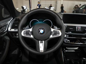 2019xDrive 30i M\(yn)(dng)b п؅^(q)