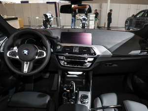 2019xDrive 30i M\(yn)(dng)b п؅^(q)