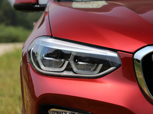 2019xDrive 30i M\b ^