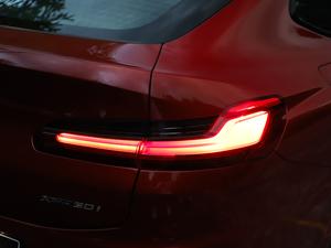 2019xDrive 30i M\b ^