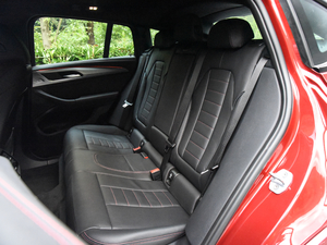 2019xDrive 30i M\b g