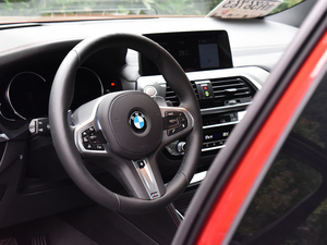 2019xDrive 30i M\(yn)(dng)b п؅^(q)