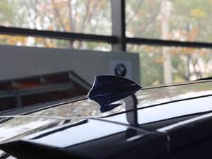 2019xDrive 25i M\b ^