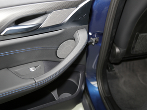 2019xDrive 25i M\b g