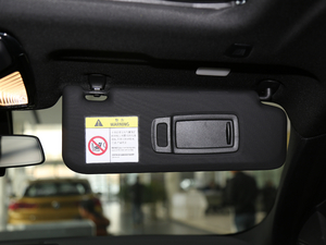 2019xDrive 25i M\b g