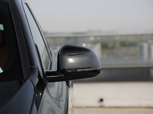 2019xDrive 25i M\(yn)(dng)b ҕR