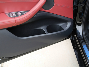 2019xDrive 25i M\b ǰTg