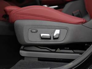 2019xDrive 25i M\b {{