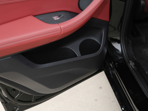 2019xDrive 25i M\b g