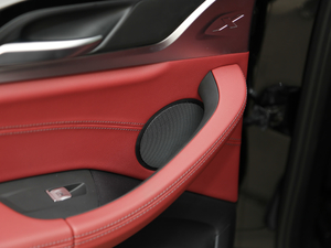 2019xDrive 25i M\b g