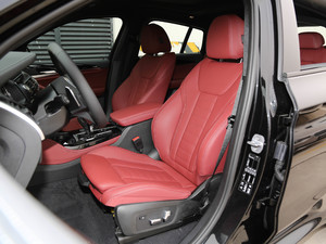 2019xDrive 25i M\b {