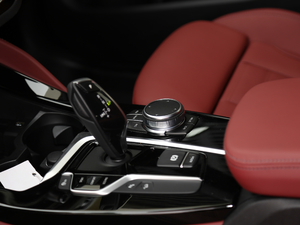 2019xDrive 25i M\b п؅^