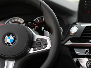 2019xDrive 25i M\(yn)(dng)b п؅^(q)