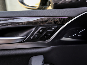 2019xDrive 25i MԽҰb g