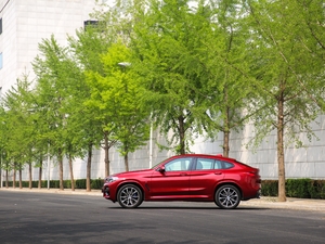 2019xDrive 30i M\b w^